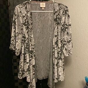 Knox Rose velvet burnout kimono